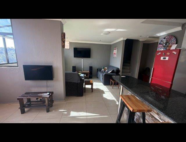 2 BEDROOM DUPLEX FOR SALE IN PARADISE VALLEY